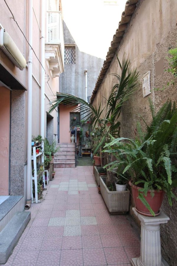 casa indipendente in vendita a Lentini