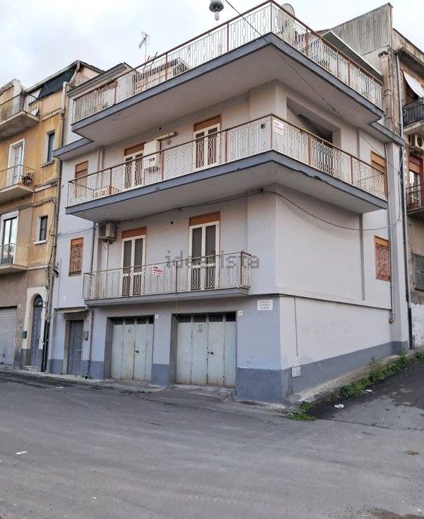 casa indipendente in vendita a Lentini