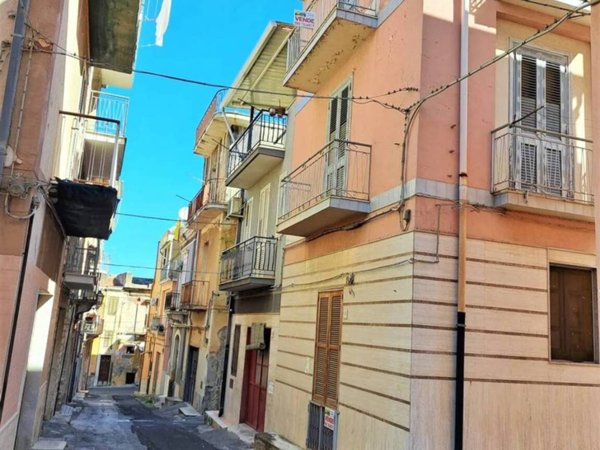 casa indipendente in vendita a Lentini