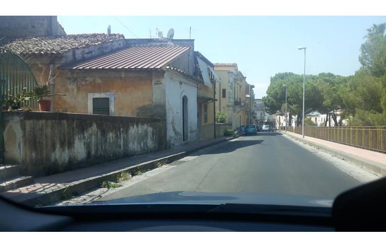 casa indipendente in vendita a Lentini
