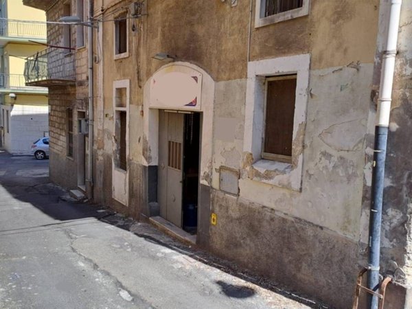 negozio in vendita a Lentini