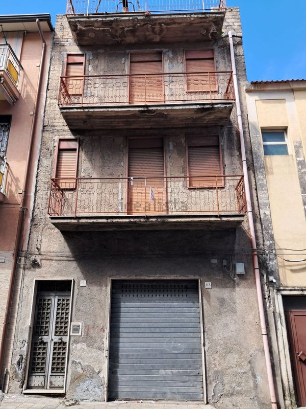 casa indipendente in vendita a Lentini