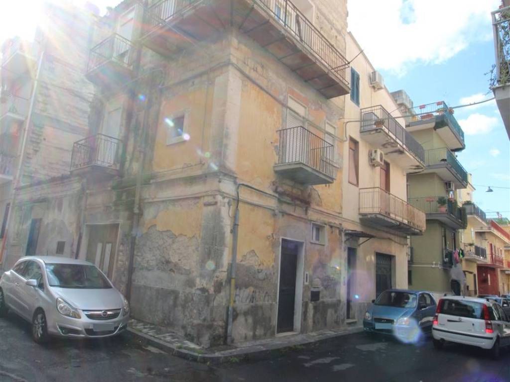 casa indipendente in vendita a Lentini