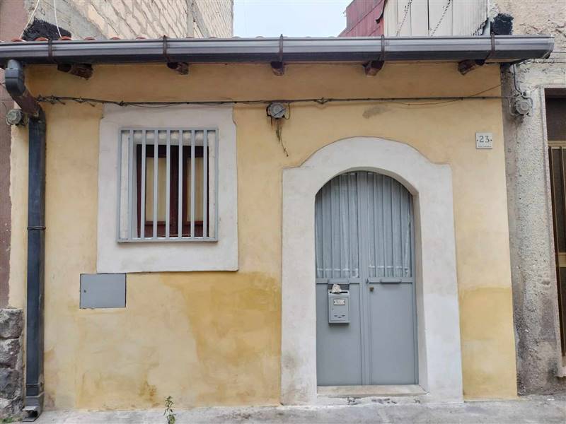 casa indipendente in vendita a Lentini