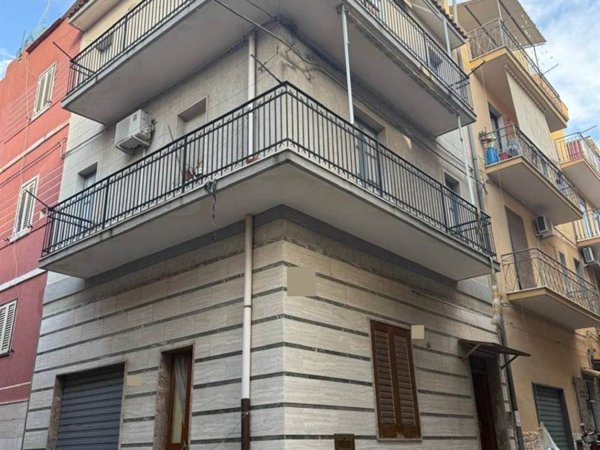 casa indipendente in vendita a Lentini