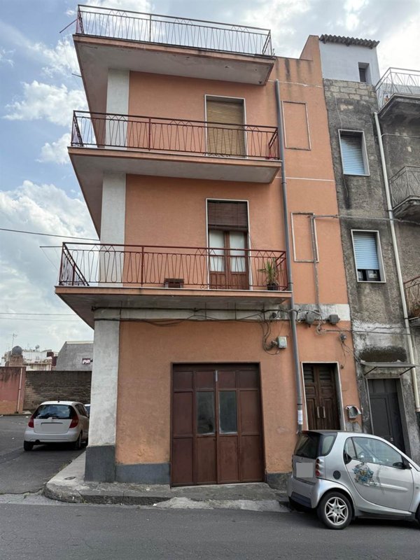 casa indipendente in vendita a Lentini