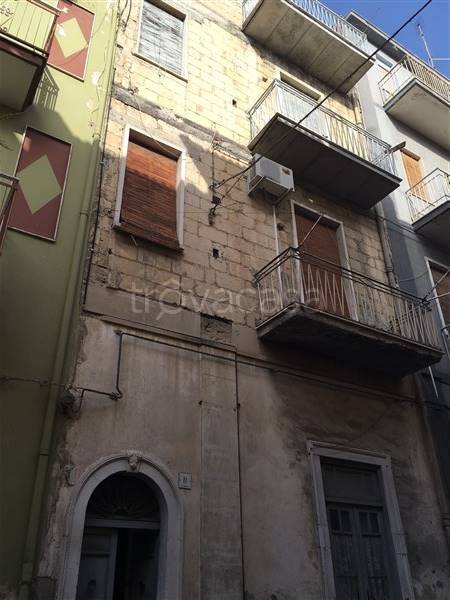 casa indipendente in vendita a Lentini
