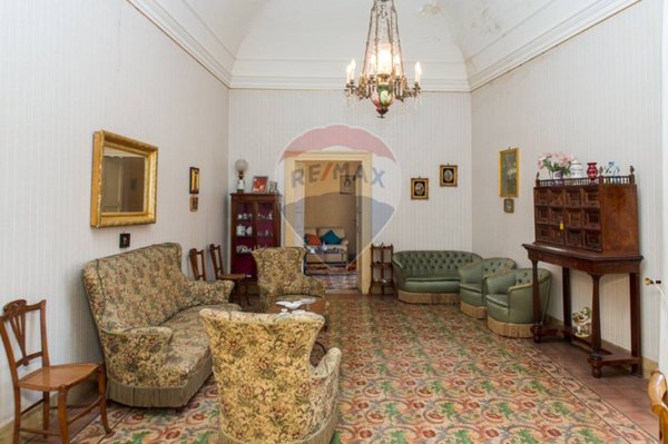 casa indipendente in vendita a Lentini