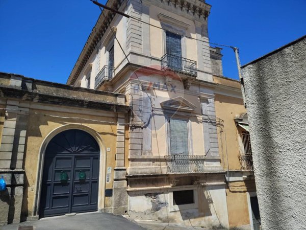 casa indipendente in vendita a Lentini