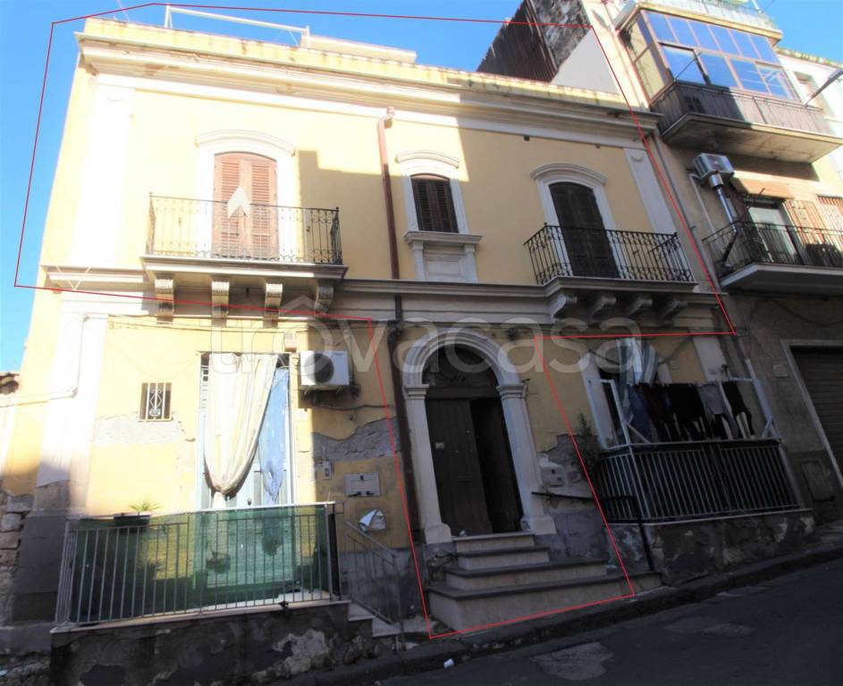 casa indipendente in vendita a Lentini