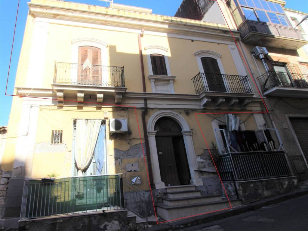 casa indipendente in vendita a Lentini