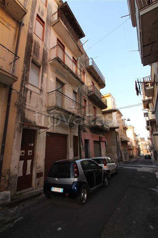 casa indipendente in vendita a Lentini