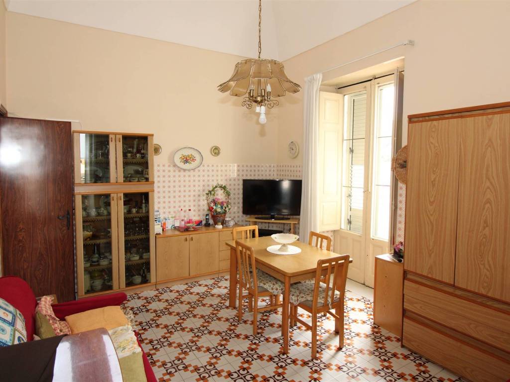 casa indipendente in vendita a Lentini