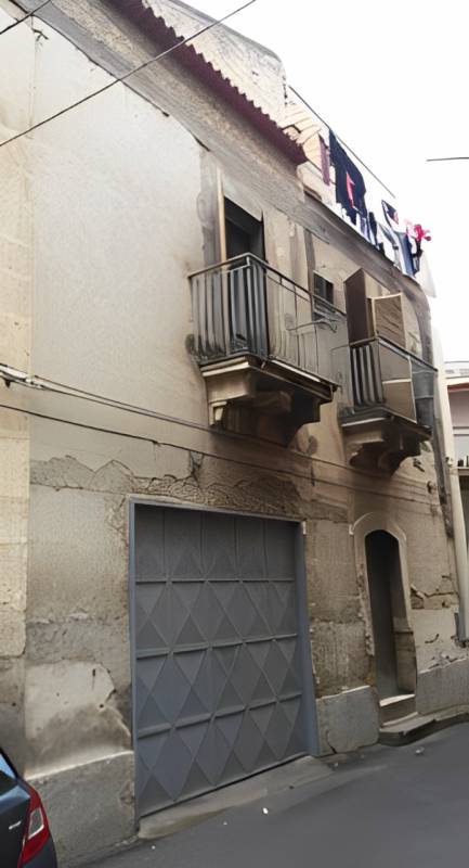 intera palazzina in vendita a Lentini