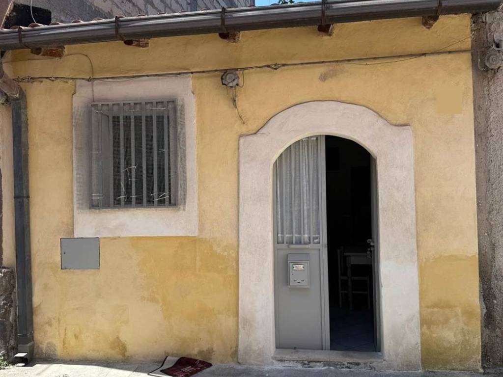 casa indipendente in vendita a Lentini