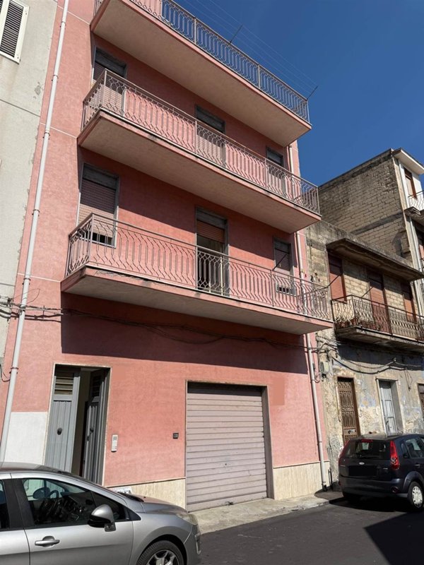 casa indipendente in vendita a Lentini