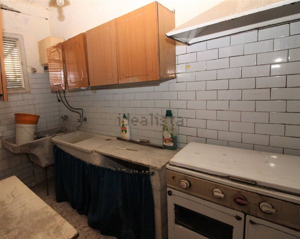 casa indipendente in vendita a Lentini