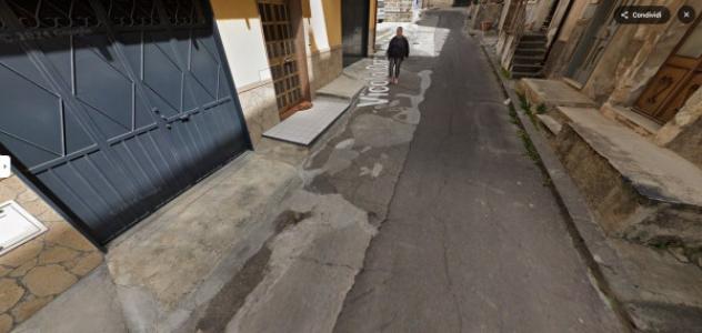 pentavano in vendita a Lentini