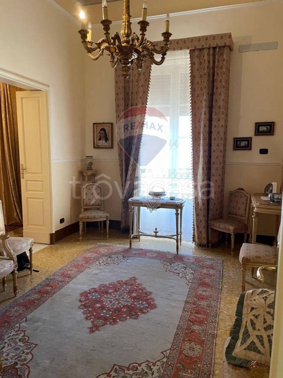 casa indipendente in vendita a Lentini