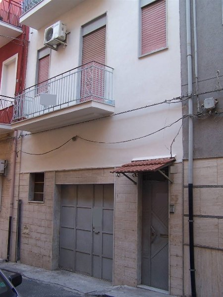 casa indipendente in vendita a Lentini