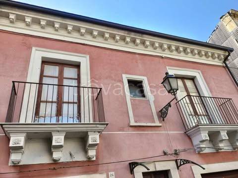 casa indipendente in vendita a Lentini