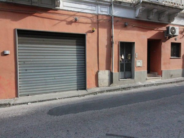 casa semindipendente in vendita a Lentini