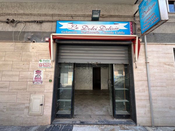 locale commerciale in vendita a Lentini
