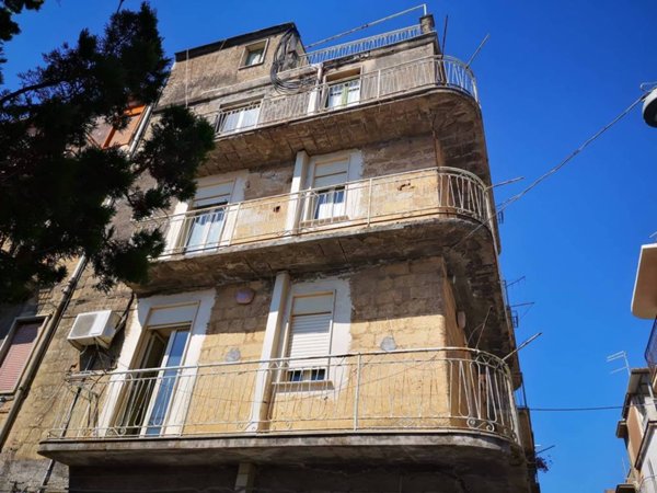 casa indipendente in vendita a Lentini