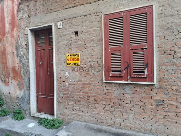 casa indipendente in vendita a Lentini