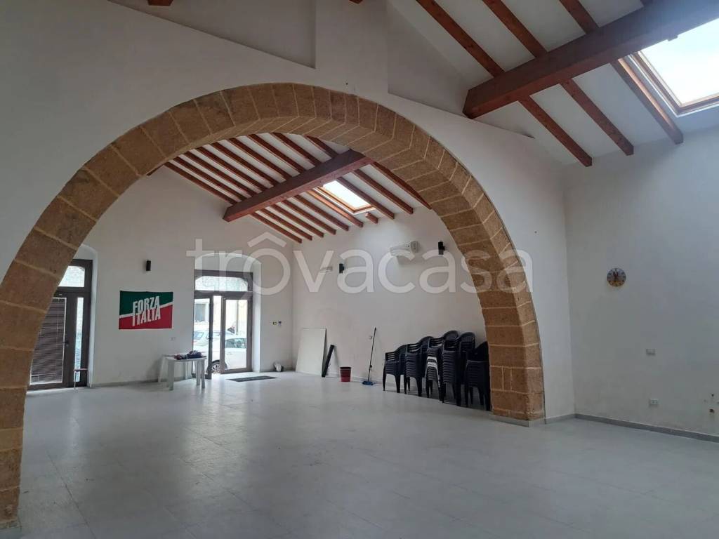 negozio in vendita a Lentini