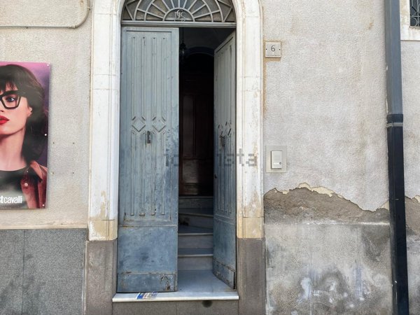 locale di sgombero in vendita a Lentini