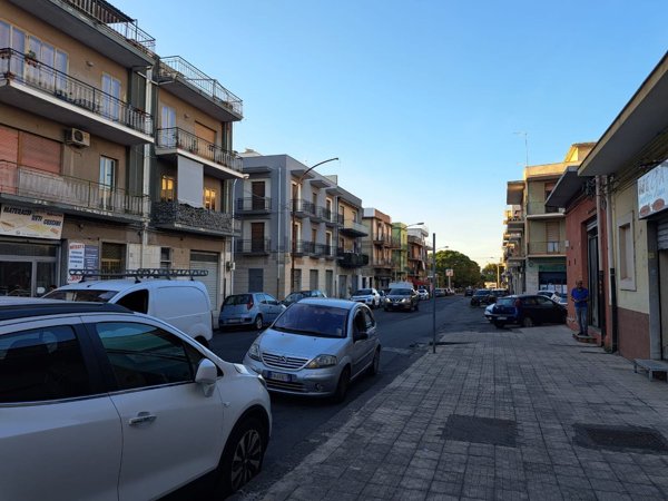 locale commerciale in vendita a Lentini