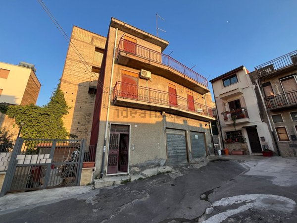 casa indipendente in vendita a Lentini