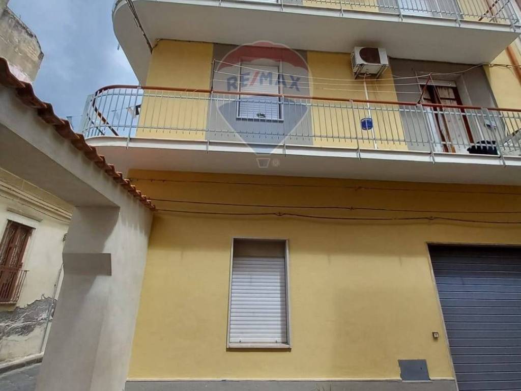 casa indipendente in vendita a Lentini