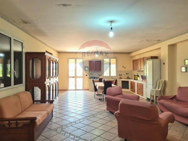 casa indipendente in vendita a Lentini