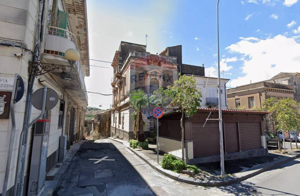 casa indipendente in vendita a Lentini