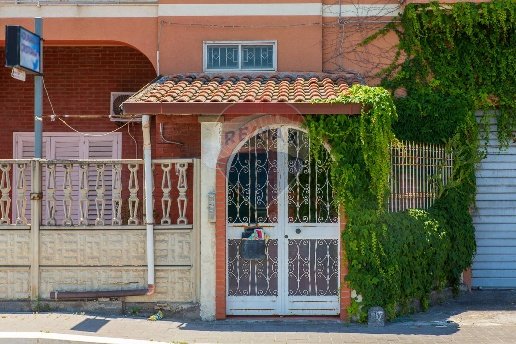 casa indipendente in vendita a Lentini