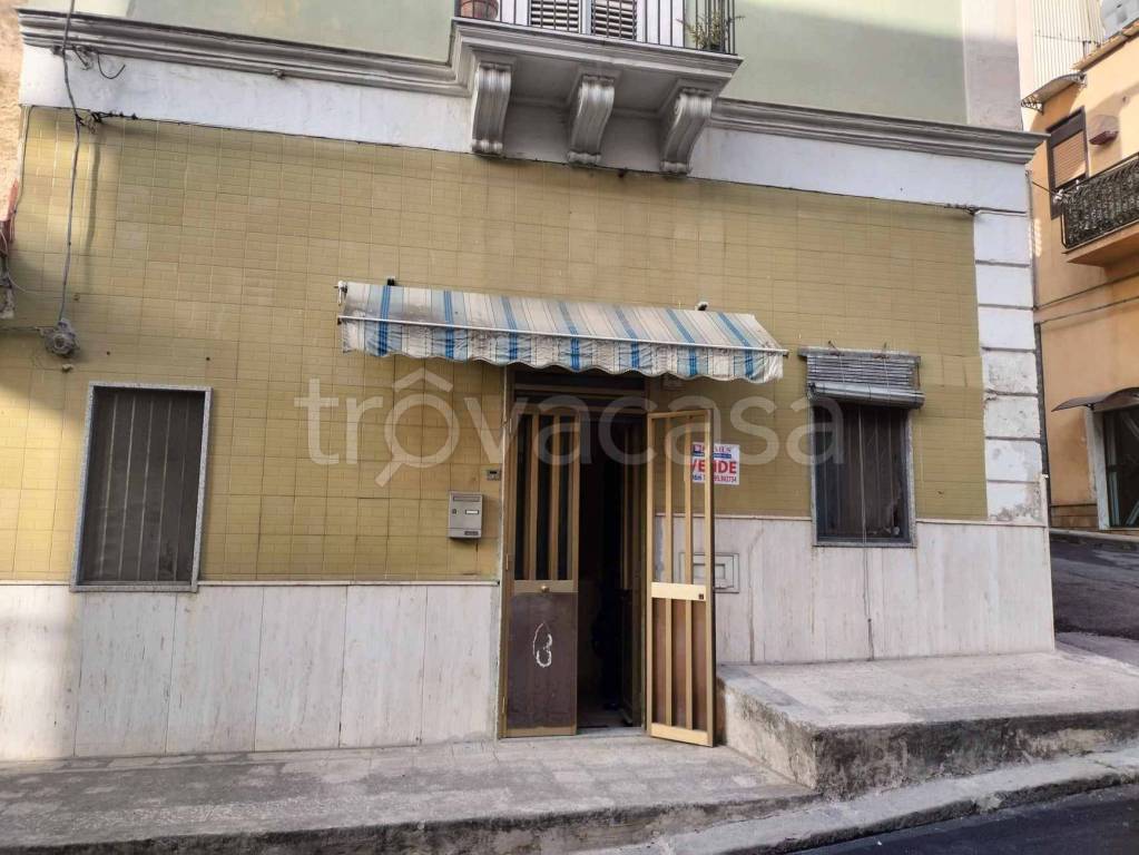 casa indipendente in vendita a Lentini