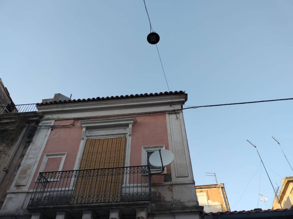 intera palazzina in vendita a Lentini