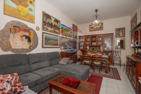 casa indipendente in vendita a Lentini