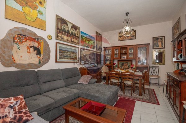 casa indipendente in vendita a Lentini