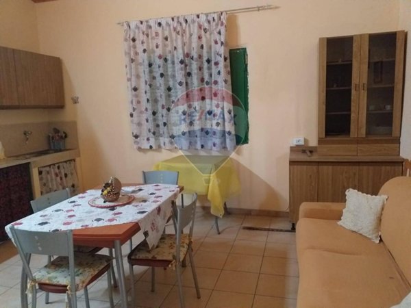 casa indipendente in vendita a Lentini