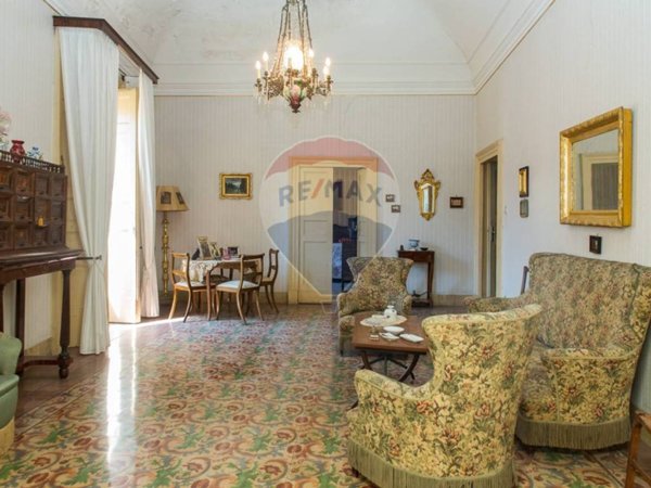casa indipendente in vendita a Lentini