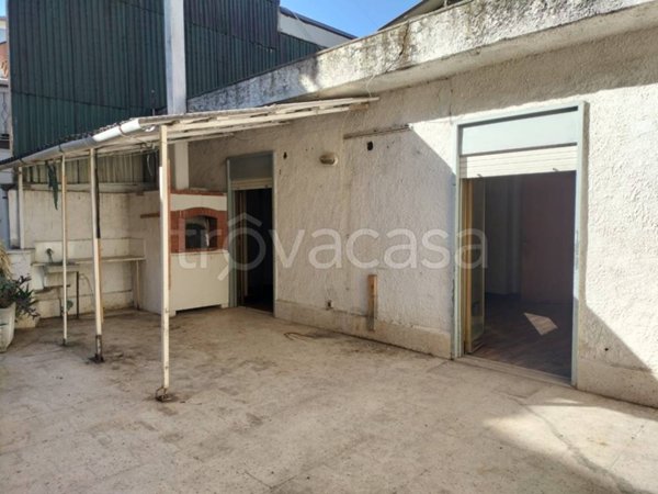 casa indipendente in vendita a Lentini