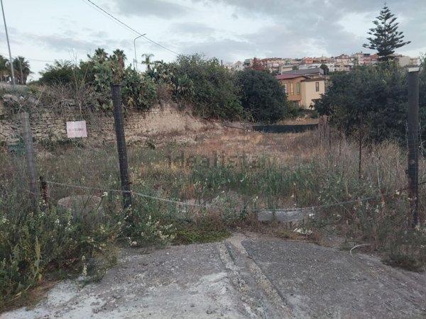 terreno edificabile in vendita a Lentini