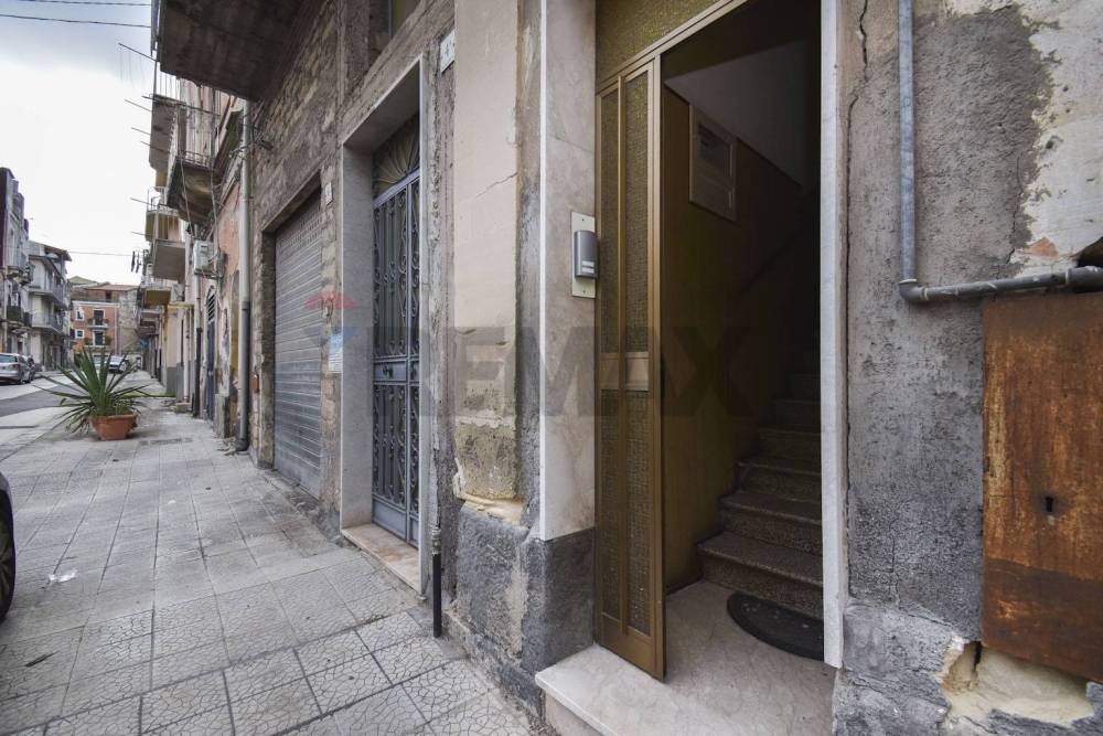 casa indipendente in vendita a Lentini