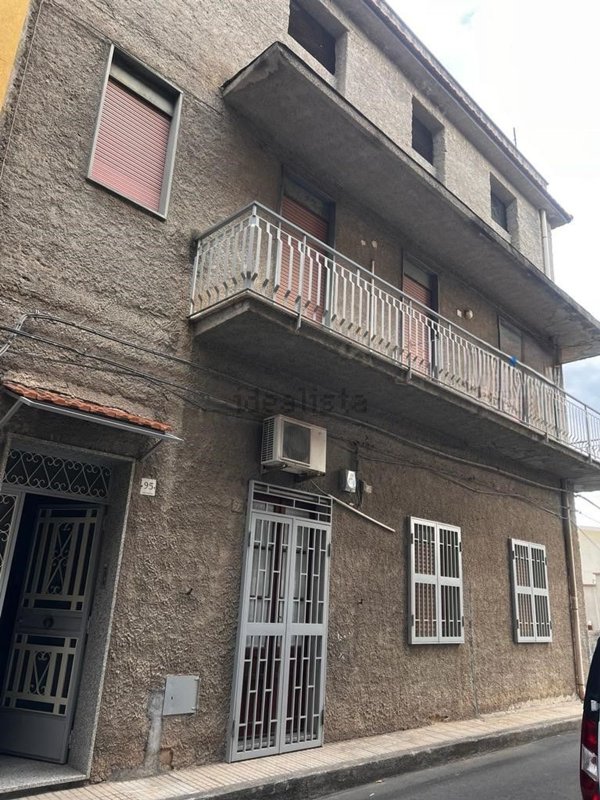 casa indipendente in vendita a Lentini