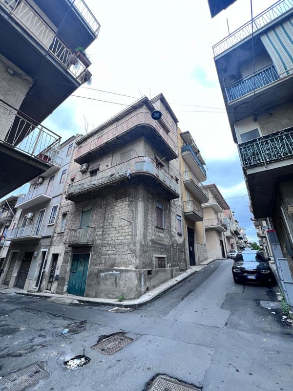 casa indipendente in vendita a Lentini