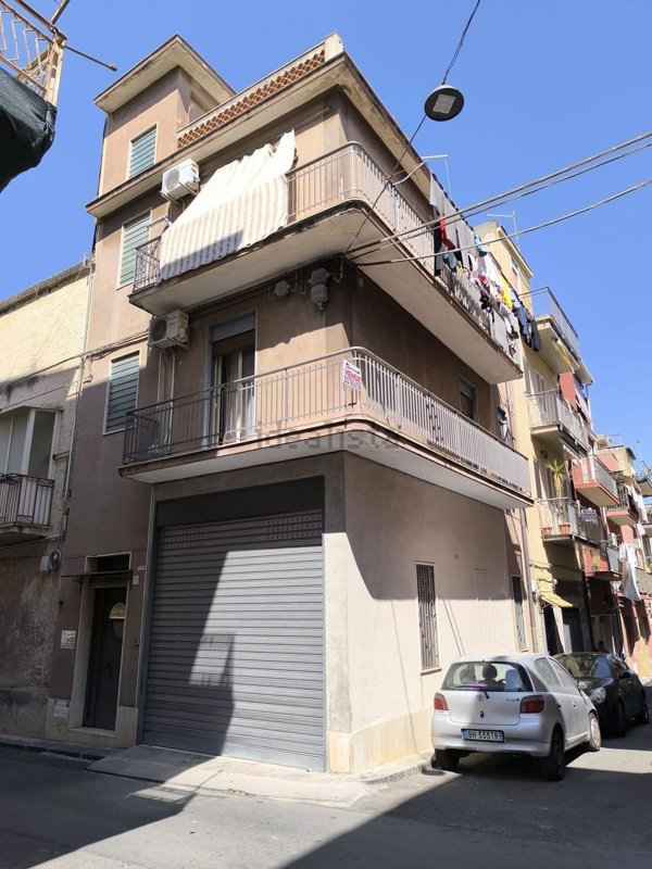 casa indipendente in vendita a Lentini