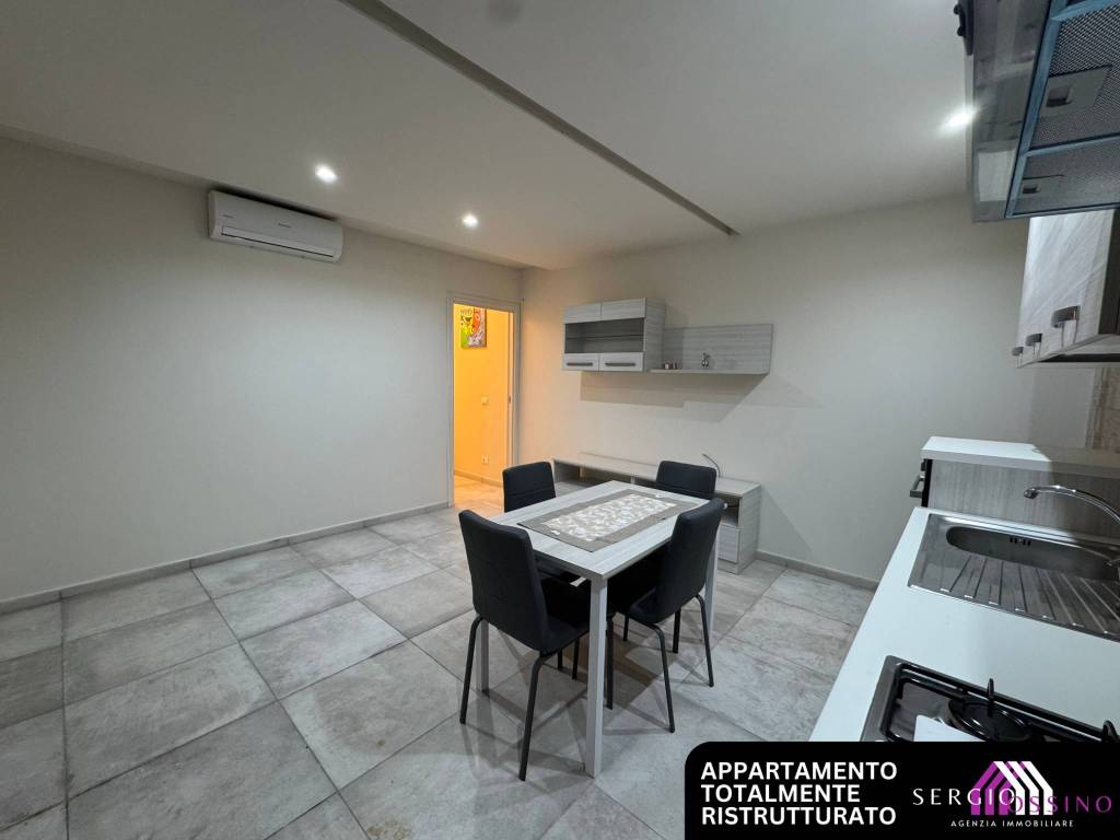 intera palazzina in vendita a Lentini